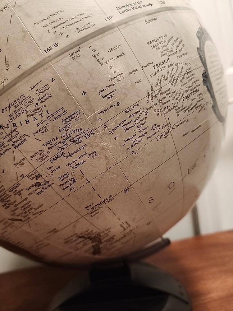 VINTAGE REPLOGLE 12" PLATINUM CLASSIC SERIES GLOBE Plastic Base Donovan