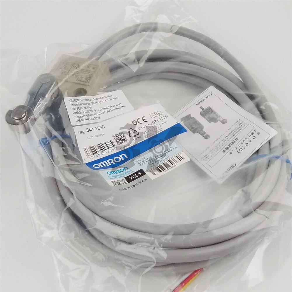 ONE NEW D4C-1220 OMRON Limit Switch