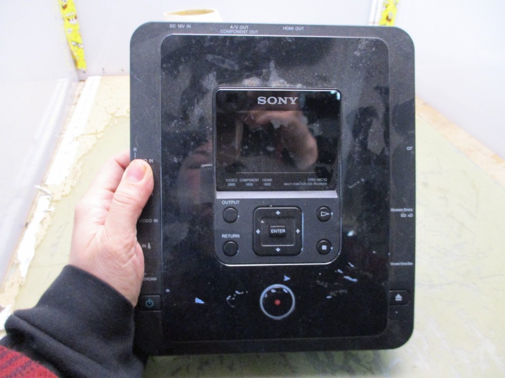 Sony VRD-MC10 Multi-Function Stand Alone DVD Recorder [2*H-33]