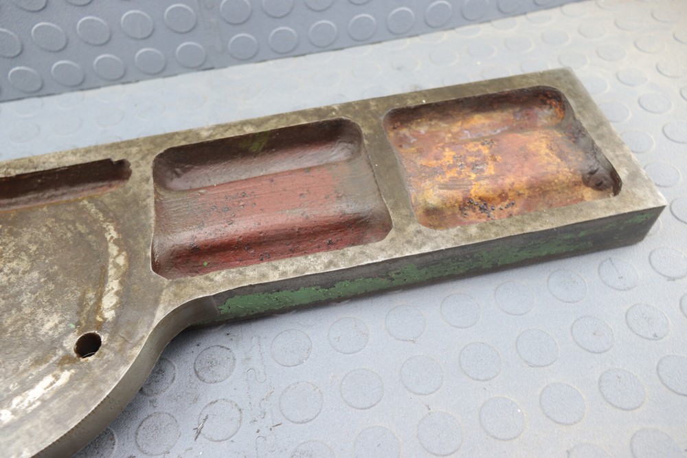 CINCINNATI No.2 TOOL & CUTTER GRINDER TABLE