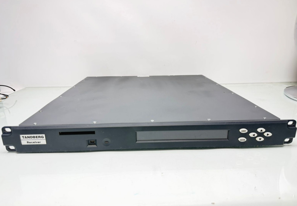 Tandberg RX8200 MPEG2 /MPEG4 SD DVB-S2 8PSK Receiver