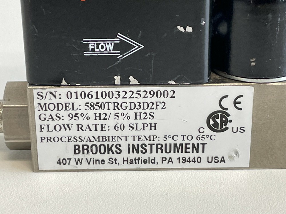 U2: Brooks 5850TR Mass Flow Controller 5850 TR Series