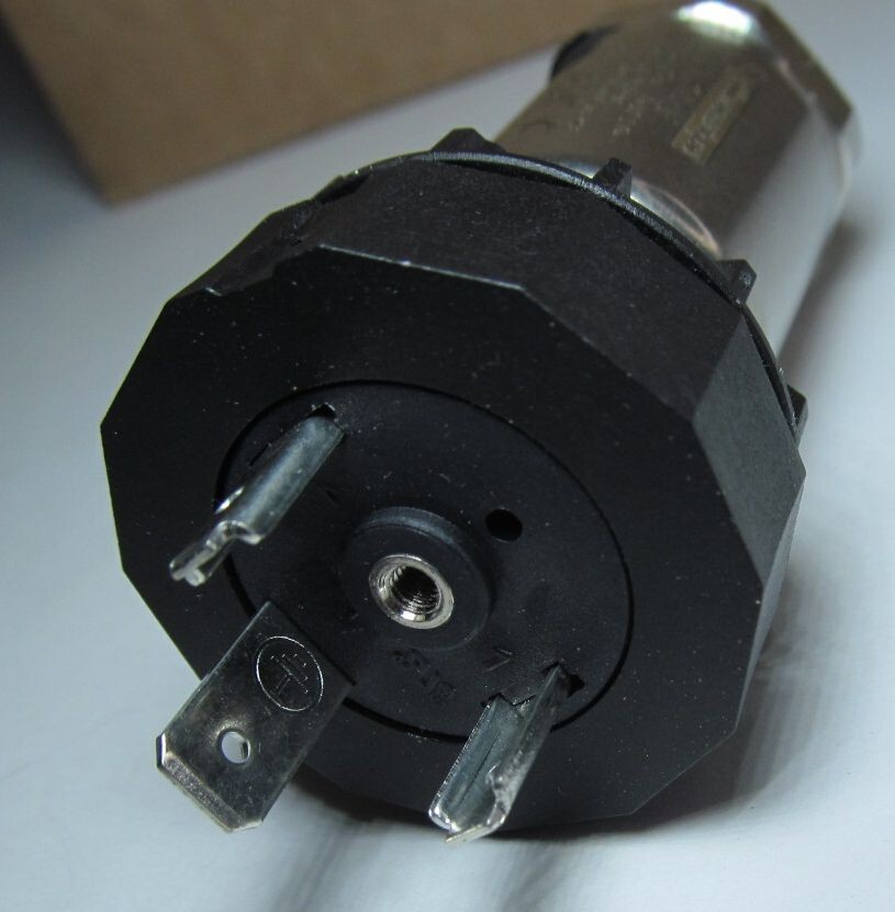 SCHNEIDER TELEMECANIQUE XMLP016BC21FQ/ XMLP016BC21F PRESSURE TRANSMITTER/ SENSOR