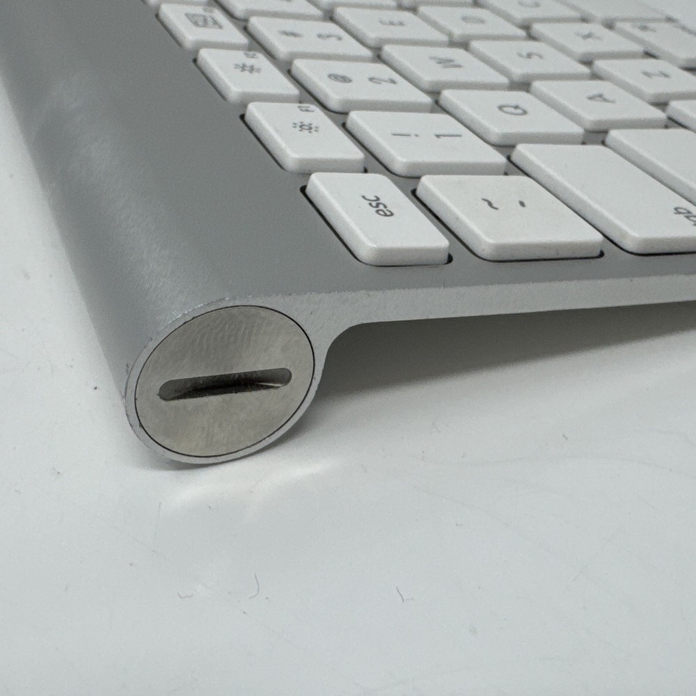 Genuine Apple A1314 Bluetooth Wireless Magic Keyboard Bluetooth TESTED WORKING!