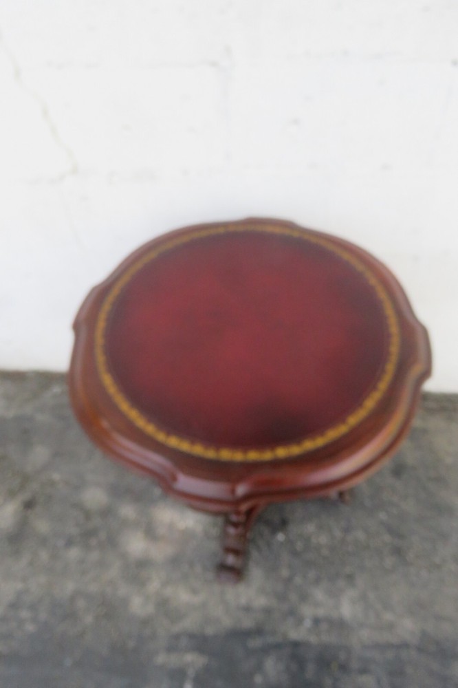 Mahogany Cherry Leather Top Side End Table 5956