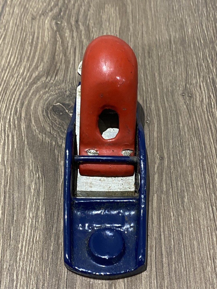 Vintage no. 102 Small Block Plane Good Condition