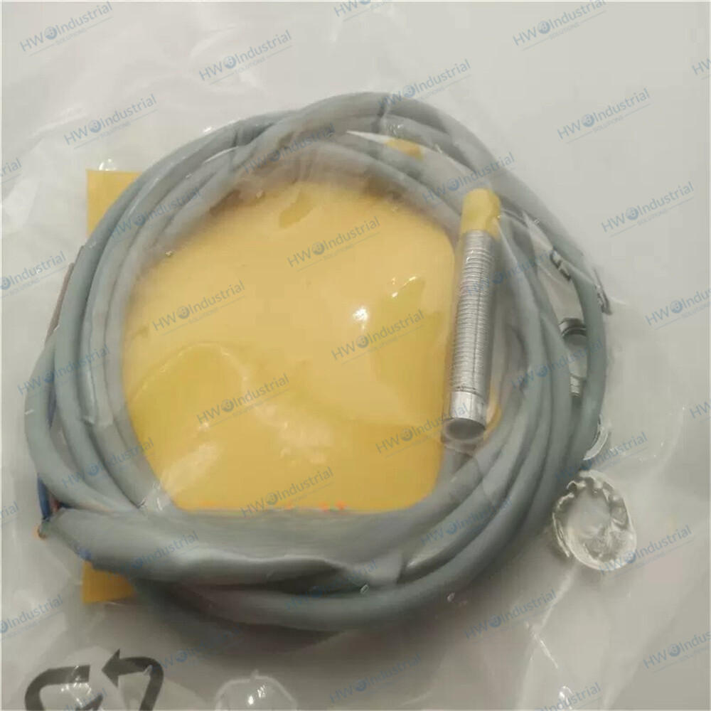 1/Piece Ni8-M12-AD4X New Turck Proximity Switch Sensor