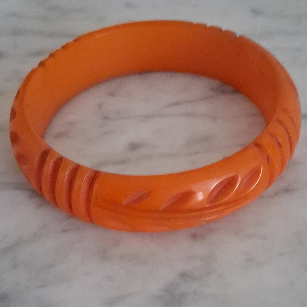 Vintage Orange Carved Bakelite Bangle Bracelet