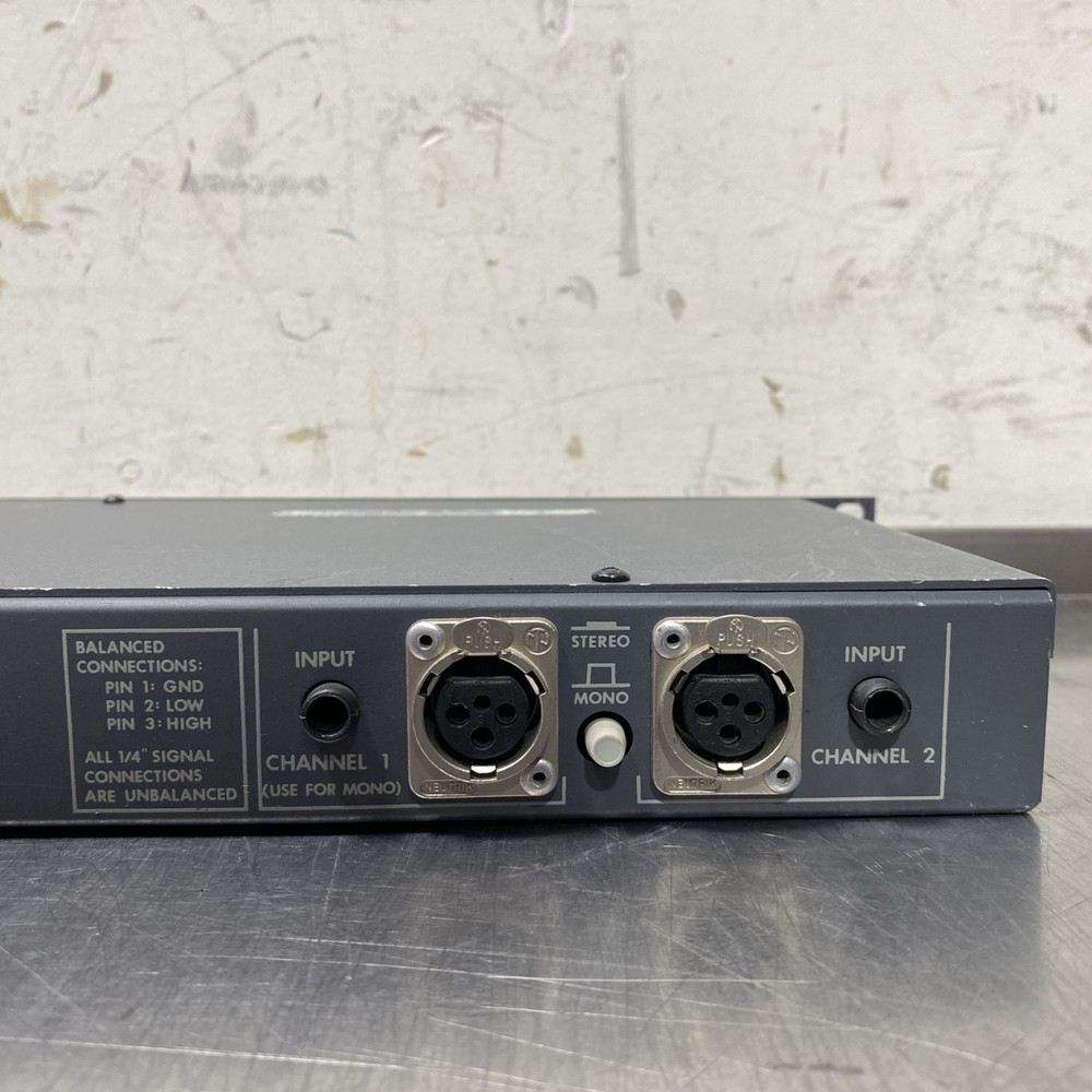 Symetrix A-220 Rackmount Stereo Amplifier