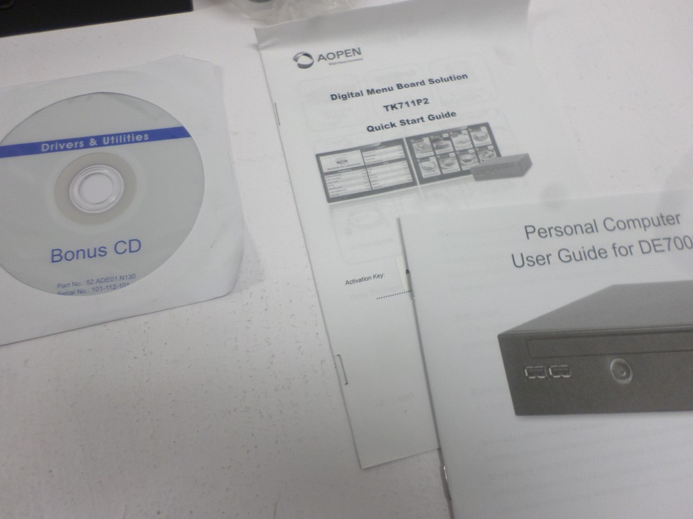 AOPEN TK711P2 Digital Menu Board Solution, 1 x 2 Screen, 791.ADE71.7A60 - NEW!