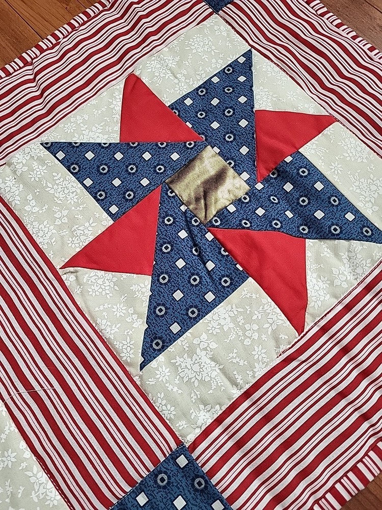 Handmade Quilt Table runner. 16.5"×54"