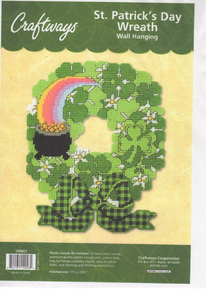 ST PATRICKS DAY WREATH  WALL HANGING 7ct  plastic canvas  PATTERN (#TF0676)