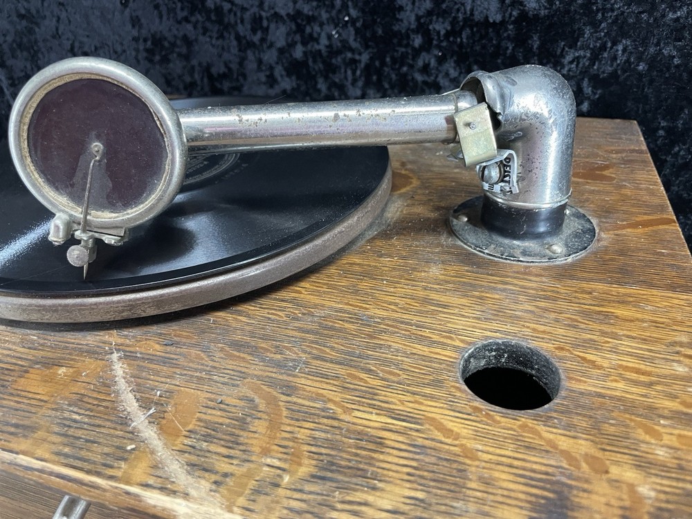 Vintage Silvertone Phonograph Record Player Oak Box AS IS