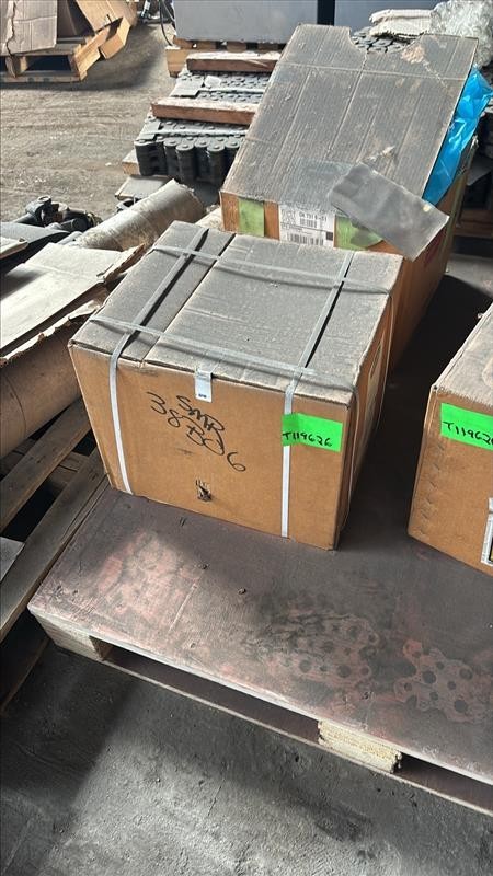 8 BOLT PTO -CHEALSEA 238 series power takeoff unit