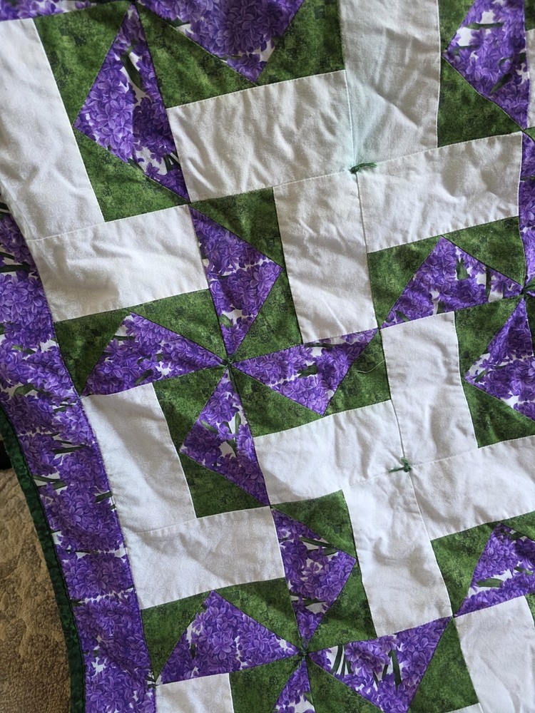 Vintage Handmade Quilt 45"×45"