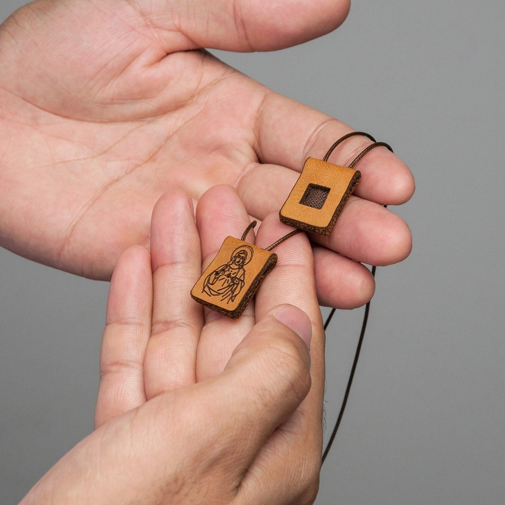 Intercession Genuine Leather Catholic Scapular Black/Yellow