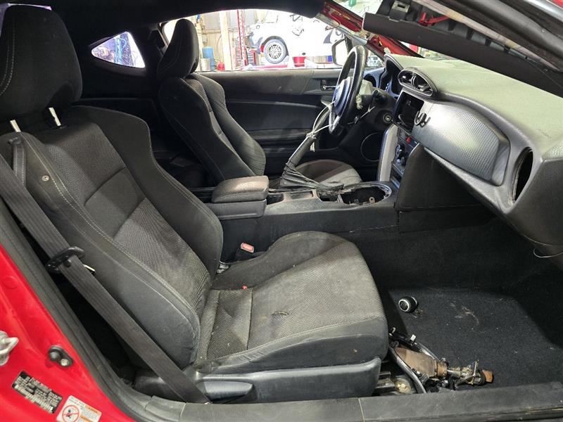 86 2017 Glove Box 594049