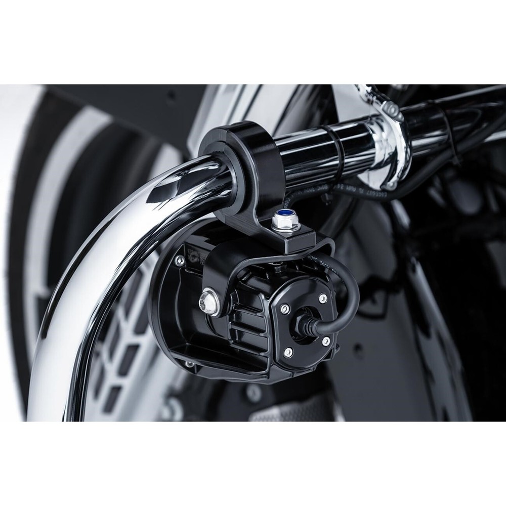 CIRO Spotlight w/ Engine Guard Mount Black 45019