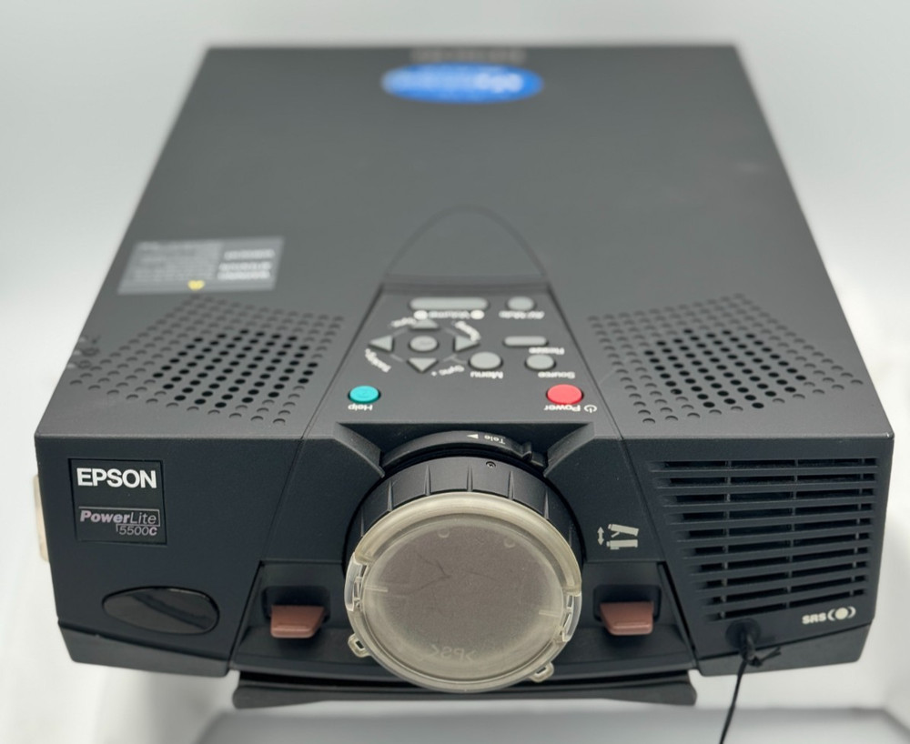 Epson LCD Projector  Model: ELP-5500 - Case Included - Tested