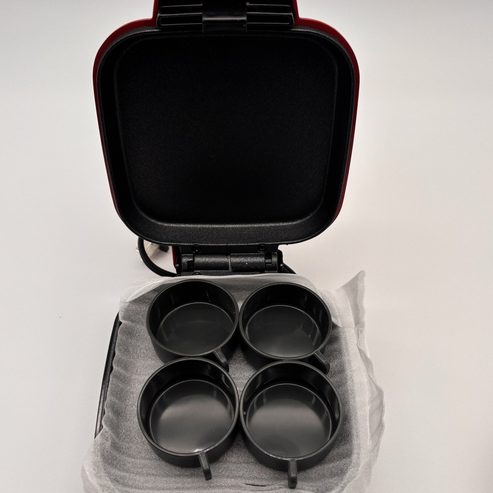 Dash Deluxe Egg Bite Maker Replacement Silicone Cups (Set of 5) + Base