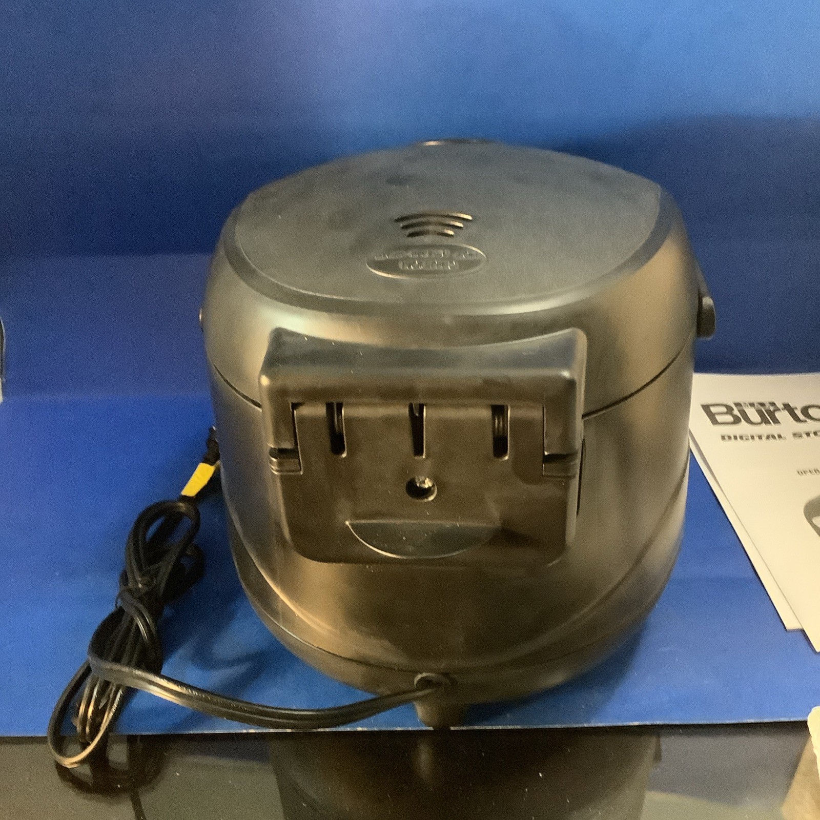 Max Burton Digital Stove To Go Model 6905 12 Volt Travel Camping Trucker