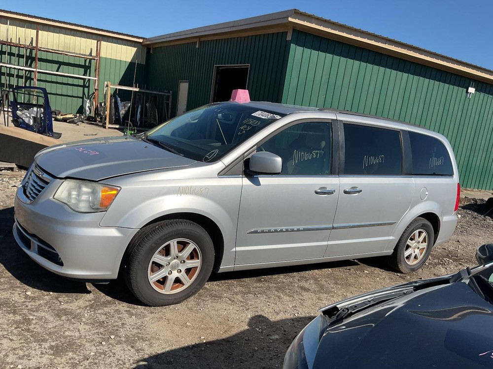Used Blind Spot Detection System Warning Control Module fits: 2012 Chrysler Town