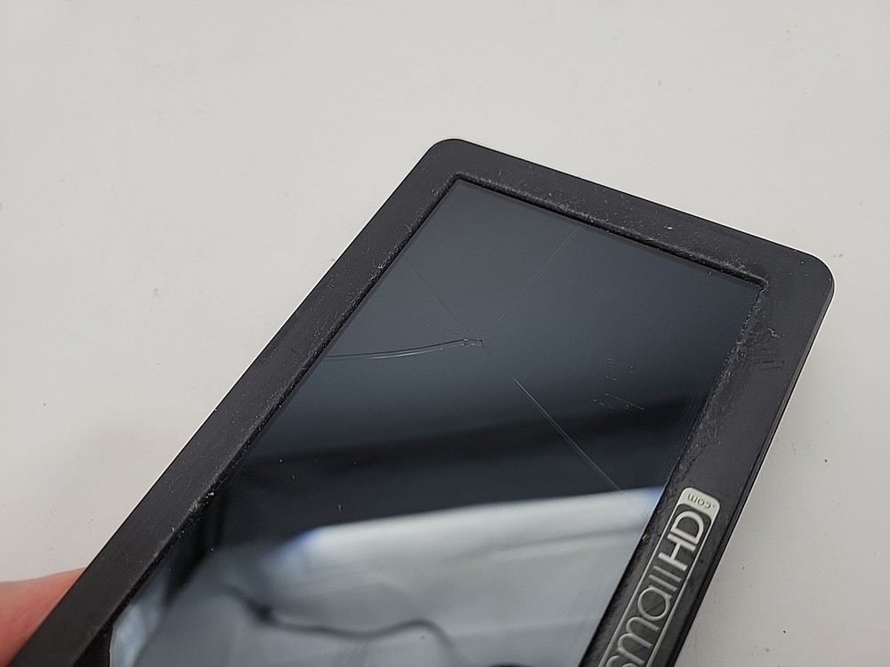 SmallHD Focus 5" On-Camera IPS Touchscreen (Cracked)