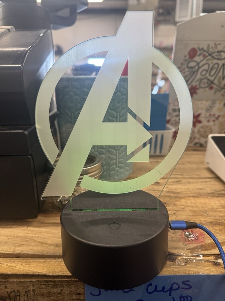 Illusion Avengers Logo Lamp, 3D Light Experience