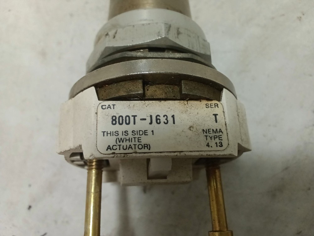 Allen-Bradley 800T-J631 Ser T Selector Switch (E1B1)