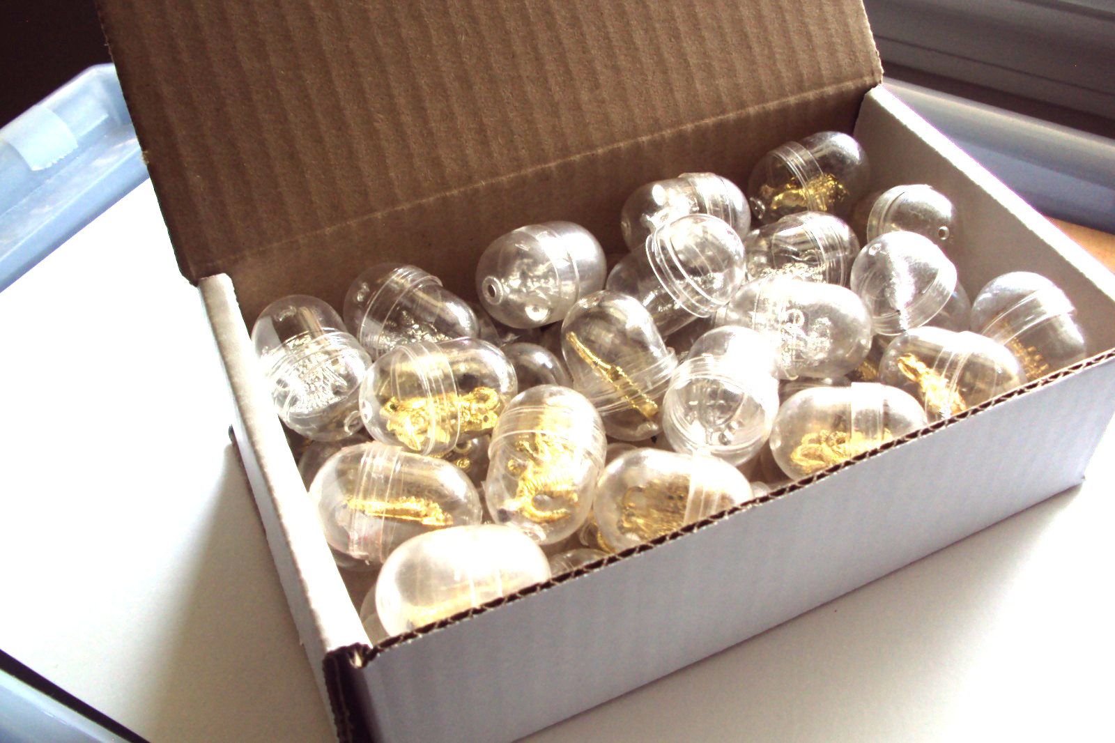 Vtg Gumball Charms Cracker Jack HK 40 FILLED EPPY CAPSULES Vending prize toy