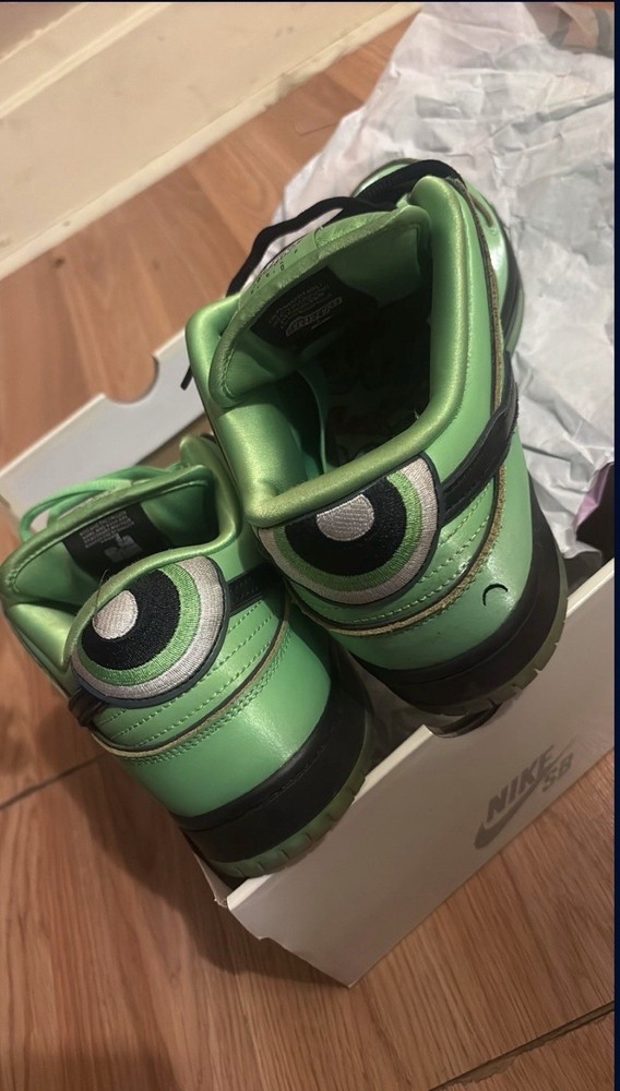 Nike SB Dunk Low Green Skateboarding Shoes