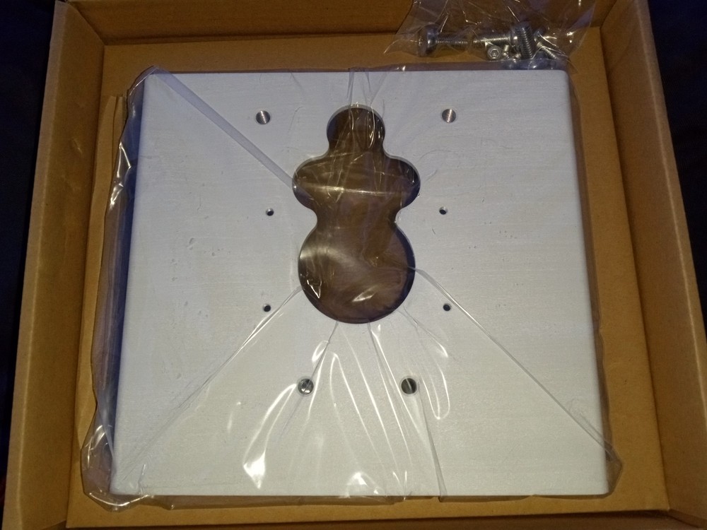 Axis T94P01B Corner Bracket PN 5504-711