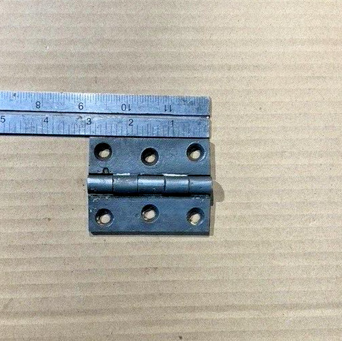 1 Early cast iron door hinge 2  7/8" x 2 1/4"