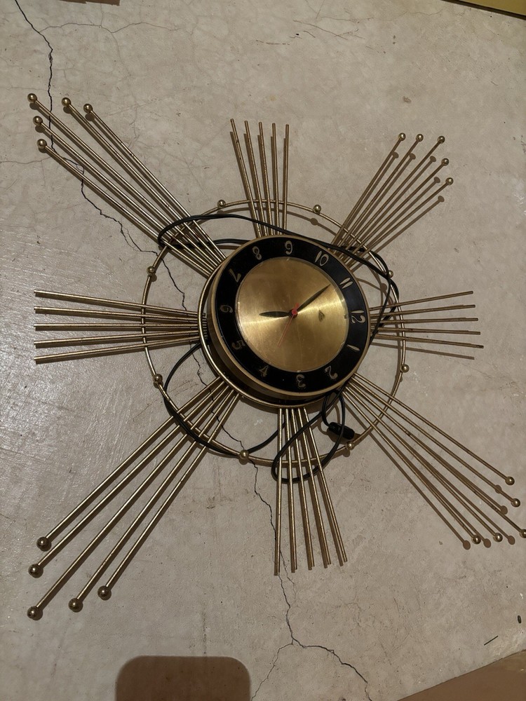 Mid Century Modern Lux Sunburst Clock
