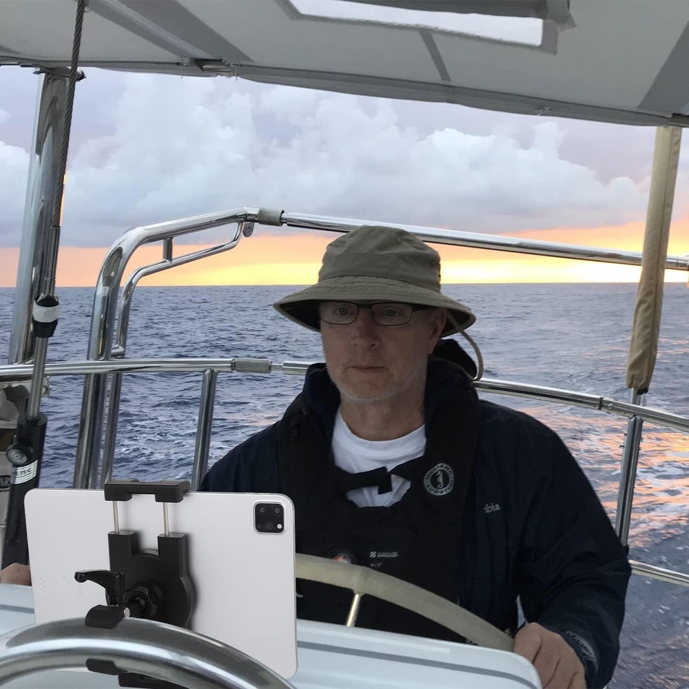 Versatile Boat Tablet Holder for Navigation and Entertainment - 360° Adjustments