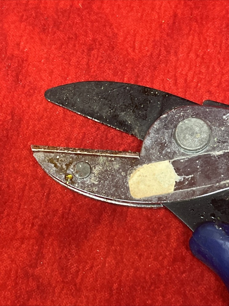 VINTAGE GARDEN PLANT SHEARS PRUNING SNIPS (k23)