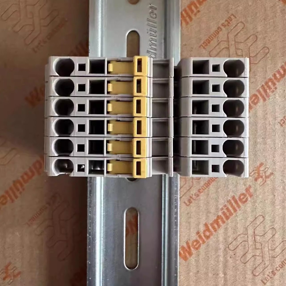 100pcs Spring-type Switch-type Terminal Terminal 1831280000 ZTR 2.5