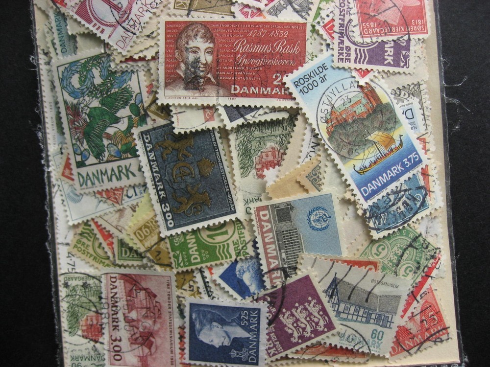 Denmark colossal mixture (duplicates,mixed cond) 2000 34% commems, 66% defins