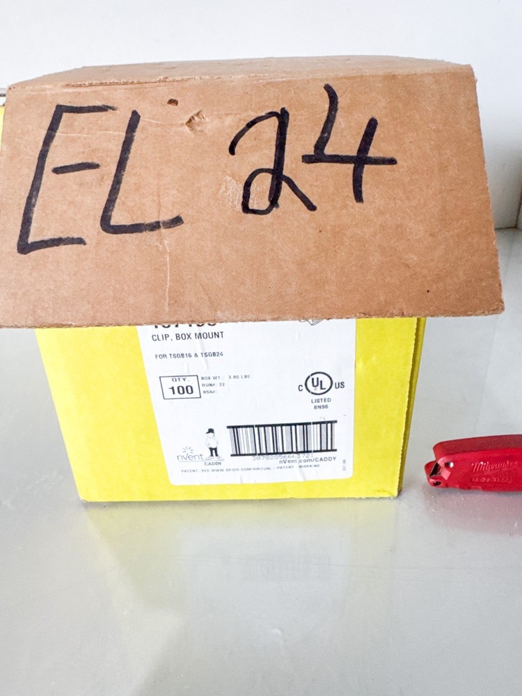 Qty 5 Nvent Caddy TSGLDR1 Clip Box Mount (el24)