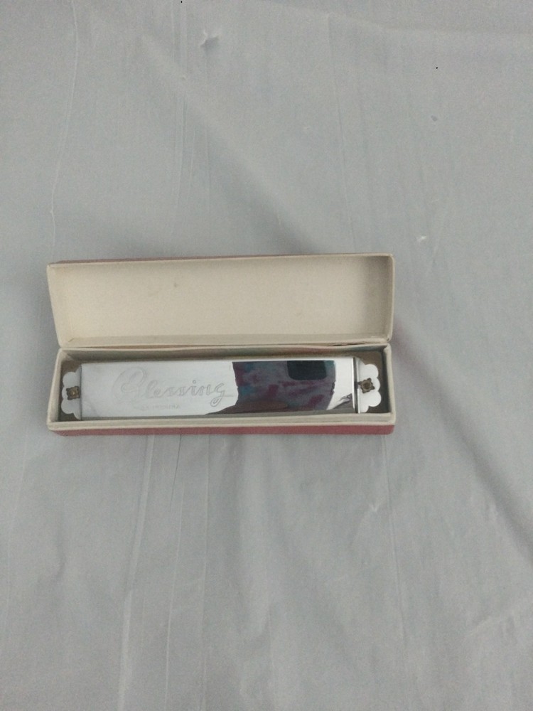 Blessings Harmonica Vintage Red Case