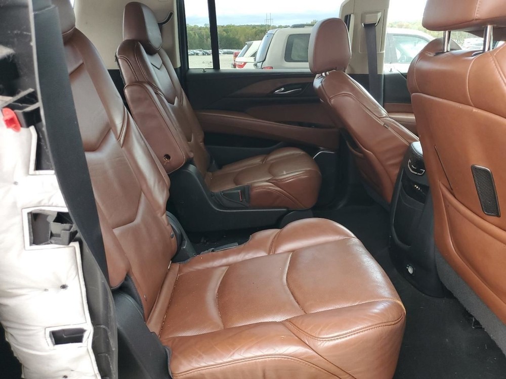 ESCALAESV 2016 Glove Box 4888349