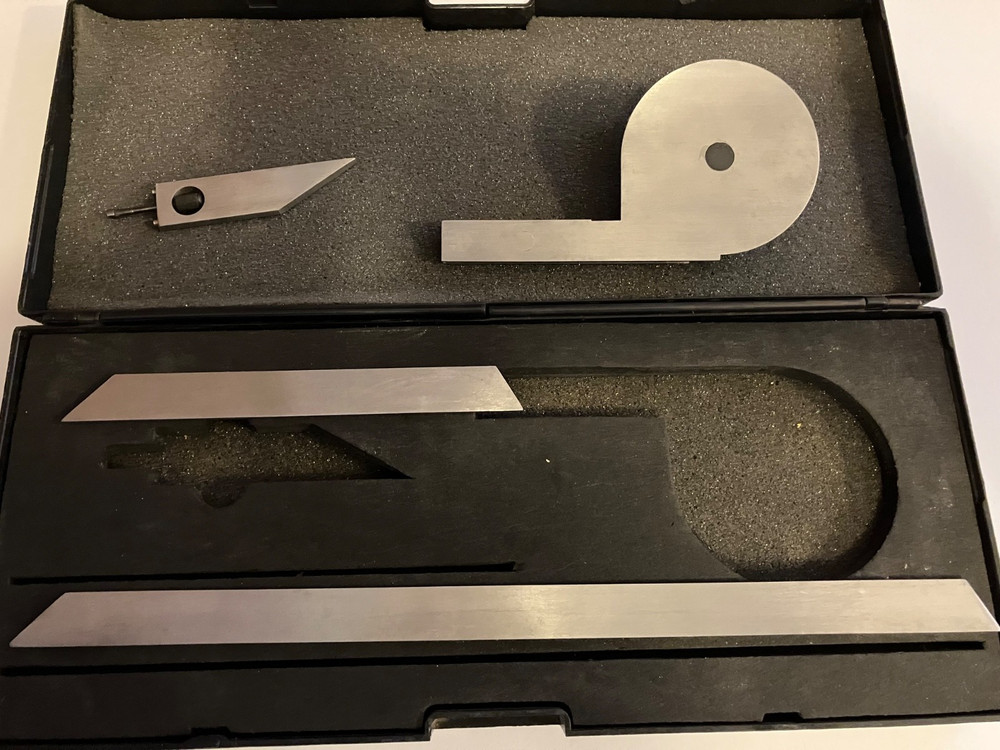 Preowned Universal Bevel Protractor Complete. In very nice condition. see note!