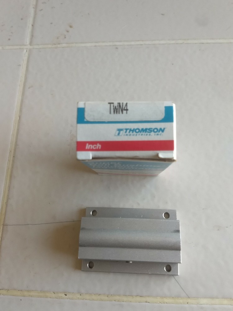 Thomson Super Ball Bushing TWN4 Linear Bearing New