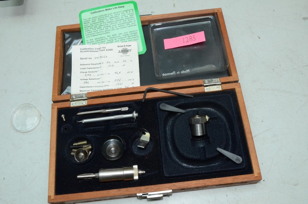 Bruel & Kjaer Type 4366 Accelerometer Kit With Wooden Case