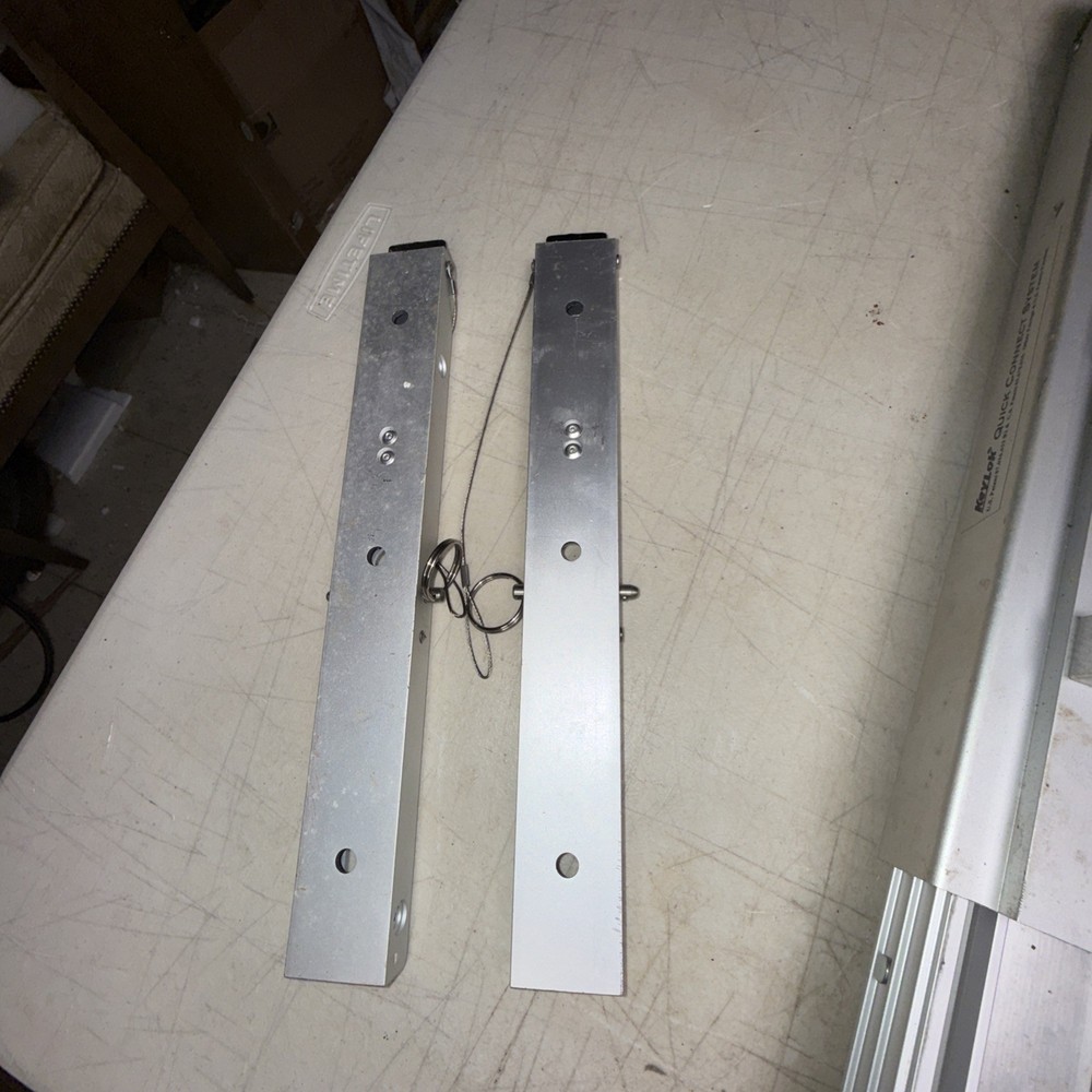 Levelok Keylock Quick Connect Ladder Leveler Full Kit. Model LP-2220-01 Open Box