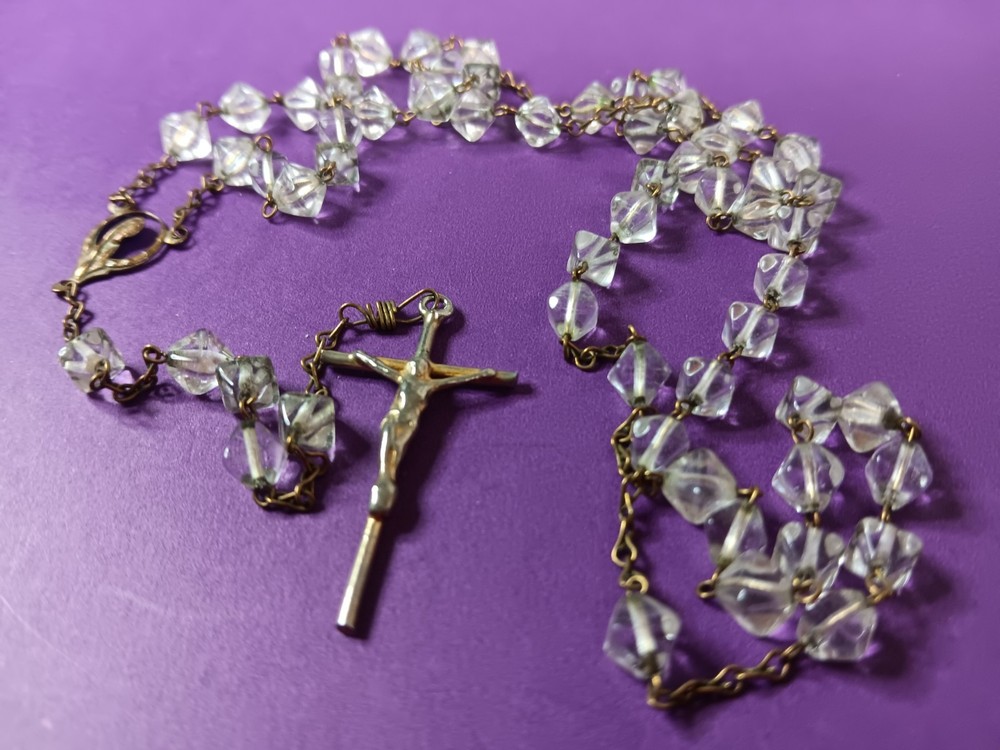 VINTAGE CRYSTAL BEAD ROSARY 24" NECK OPENING LOVED