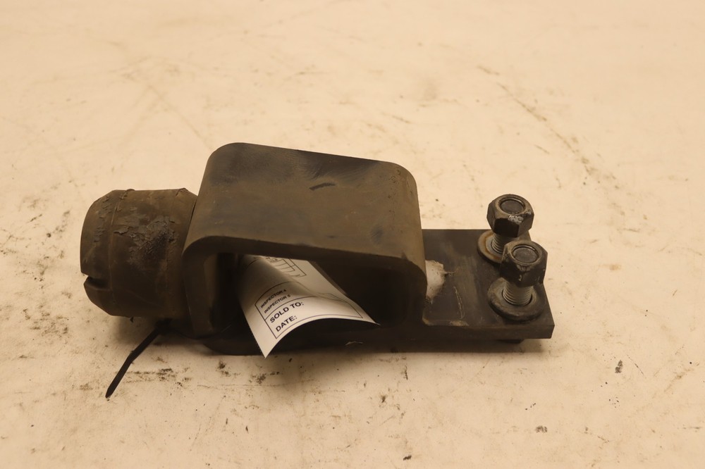 2018-23 PETERBILT 579 PACCAR FRONT FRAME AXLE WINDUP BUMPER BRACKET OEM