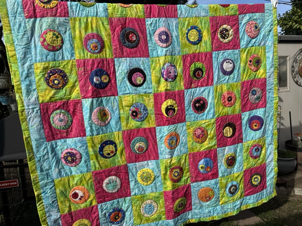 Handmade Patchwork Quilt Multicolor Abstract Pattern Circular Design