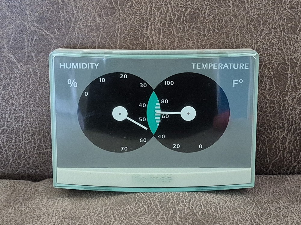 Holmes - Indoor Thermometer & Humidity Level Reader