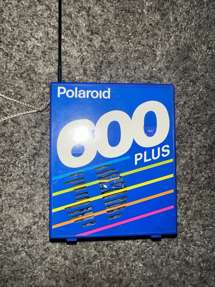 Polaroid 600 Plus Portable Radio